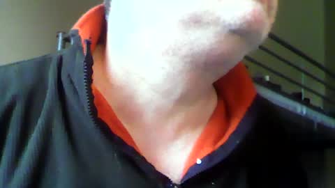 Snapshot of englishguysurrey chatting on 06-17-26, 05:54 englishguysurrey online show from 06-17-26, 05:54