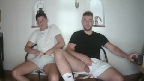 Englishladxxx online show from 06-03-26, 08:36