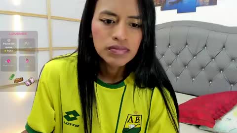 Snapshot of enyelin chatting on 06-06-26, 12:10 Enyenlina online show from 06-06-26, 12:10