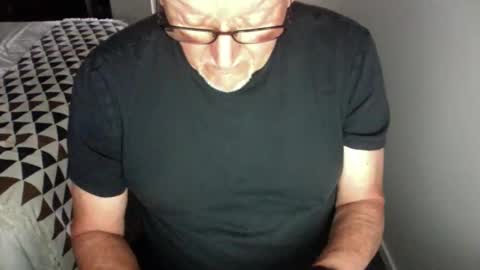 enzed2 online show from 05-19-26, 03:46