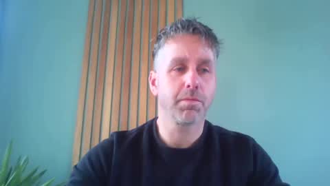 Snapshot of enzoenzo7 chatting on 03-05-25, 09:05 Enzos Massive Cock online show from 03-05-25, 09:05