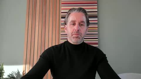 Snapshot of enzoenzo7 chatting on 03-27-26, 08:20 Enzos Massive Cock online show from 03-27-26, 08:20