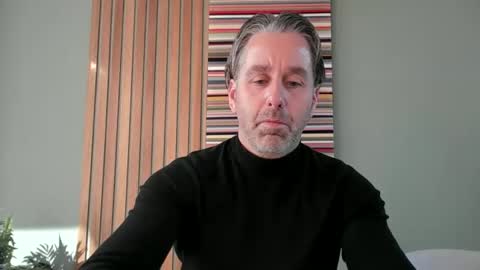 Snapshot of enzoenzo7 chatting on 03-27-26, 08:26 Enzos Massive Cock online show from 03-27-26, 08:26