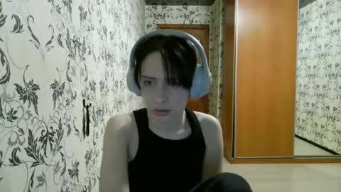 Snapshot of epifaniapaolino chatting on 04-13-26, 12:05 Lucy NEXT STREAM January 5 HNY online show from 04-13-26, 12:05