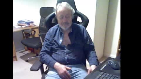 erasmus_d online show from 01-12-26, 05:40