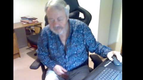 erasmus_d online show from 02-21-26, 06:31