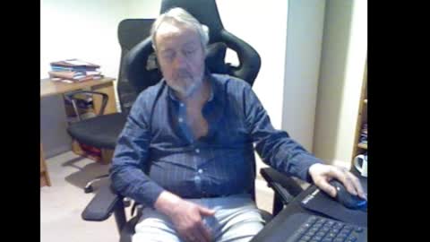 erasmus_d online show from 03-16-26, 06:12