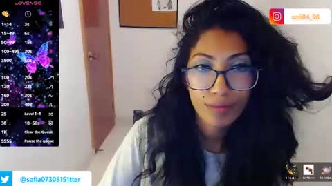 sofia online show from 06-13-26, 01:58