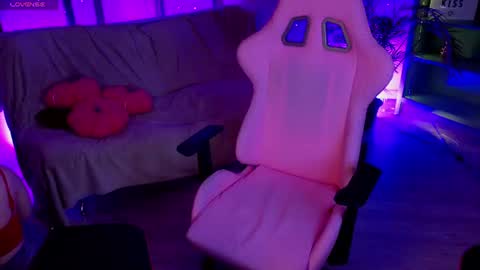 Erica online show from 06-26-26, 12:20