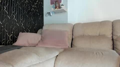 Snapshot of erickdowell chatting on 04-01-26, 01:41 Erick online show from 04-01-26, 01:41