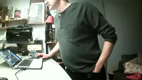 Snapshot of ericstephcam31 chatting on 01-04-25, 08:37 Steph et Eric online show from 01-04-25, 08:37