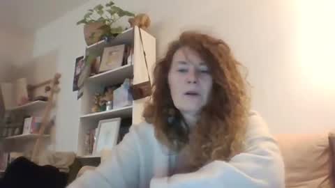 Snapshot of ericstephcam31 chatting on 01-31-25, 06:36 Steph et Eric online show from 01-31-25, 06:36