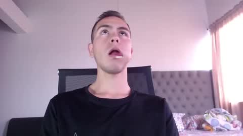 Snapshot of erik_rodriguez chatting on 02-15-26, 07:43 Erik rodriguez online show from 02-15-26, 07:43