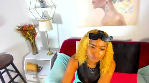 Snapshot of erika_lyrics chatting on 07-12-26, 03:58 E R I K A - L Y R I C S online show from 07-12-26, 03:58