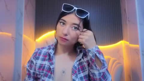 Erika online show from 05-05-26, 12:40