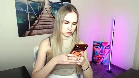 Erika online show from 03-19-26, 01:26