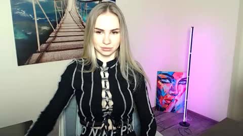 Erika online show from 03-23-26, 12:42