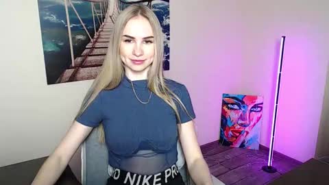 Erika online show from 06-02-26, 11:56