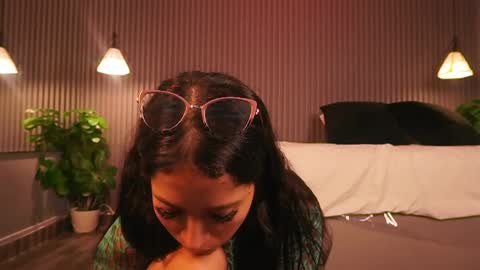 Eri  online show from 03-30-26, 07:48