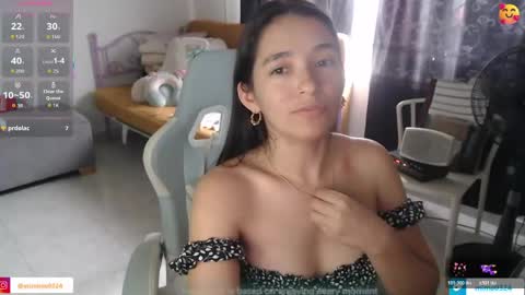 erina_1 online show from 04-15-26, 05:31