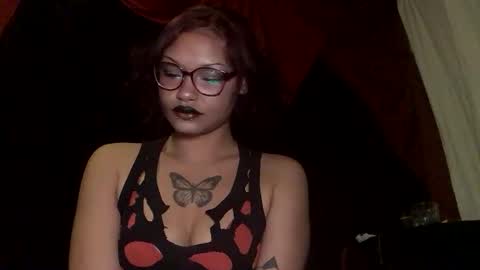 Snapshot of erissatana chatting on 04-10-26, 12:27 Eris Satana online show from 04-10-26, 12:27