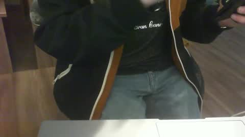 Erlektroboy2s online show from 05-15-26, 10:33