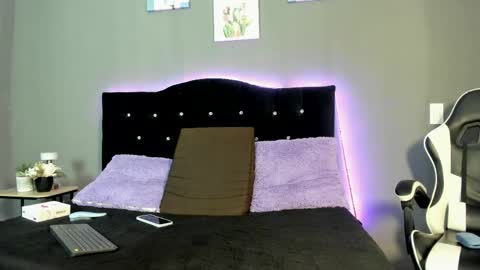 Snapshot of eros_lux1 chatting on 04-02-26, 01:09 Eros Lux1 online show from 04-02-26, 01:09