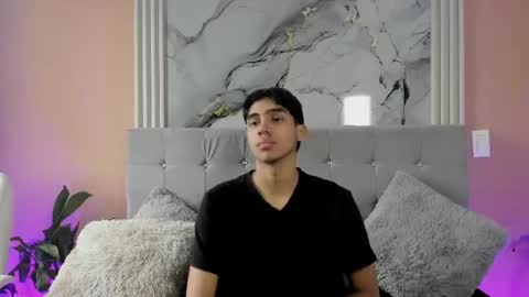 Snapshot of eros_lux1 chatting on 04-13-26, 12:21 Eros Lux1 online show from 04-13-26, 12:21