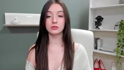 Leah online show from 12-30-24, 11:26