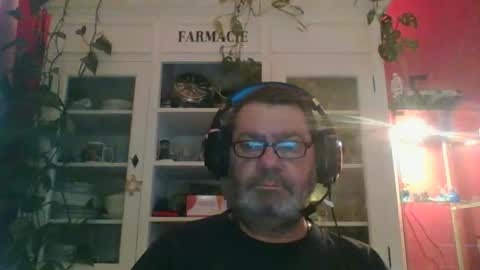 Erwins room welcome sound on online show from 01-06-25, 08:18