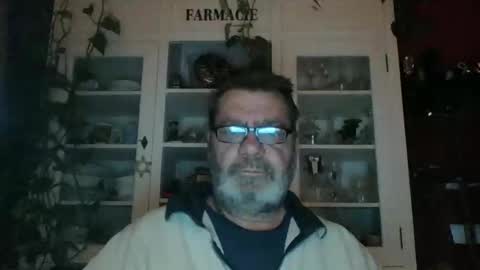 Erwins room welcome sound on online show from 01-11-25, 02:41