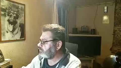 Erwins room welcome sound on online show from 02-05-25, 11:50