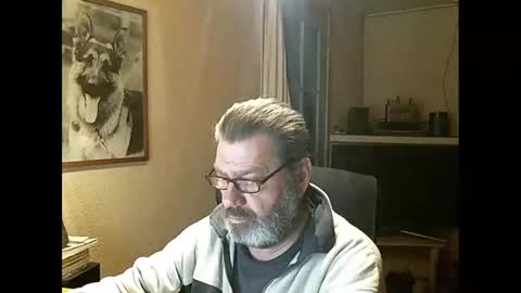 Erwins room welcome sound on online show from 02-09-25, 11:36