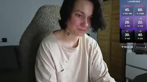 esajukyy online show from 02-17-26, 04:57