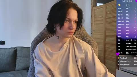 esajukyy online show from 03-31-26, 10:04