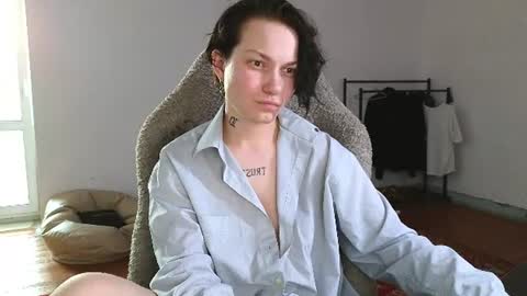 Snapshot of esajukyy chatting on 06-29-26, 02:17 esajukyy online show from 06-29-26, 02:17