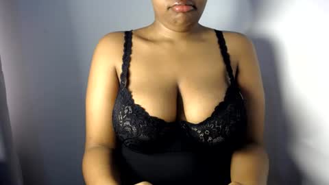 Snapshot of esmeray_ chatting on 07-07-26, 09:24 Esme online show from 07-07-26, 09:24