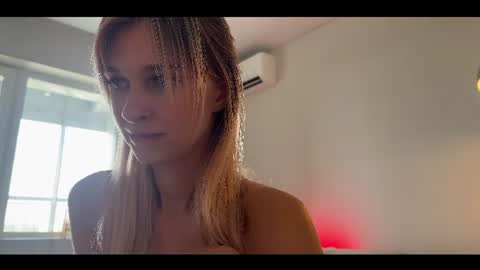 Snapshot of esmereal chatting on 07-09-26, 07:23 How was your Christmas online show from 07-09-26, 07:23