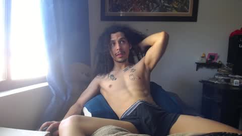 Esnider online show from 01-29-25, 09:07