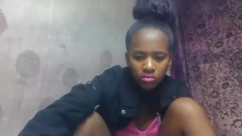 Snapshot of estancelee chatting on 06-30-26, 05:03 estancelee online show from 06-30-26, 05:03