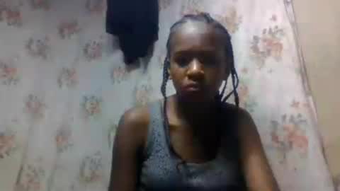 Snapshot of estancelee chatting on 07-25-26, 07:17 estancelee online show from 07-25-26, 07:17