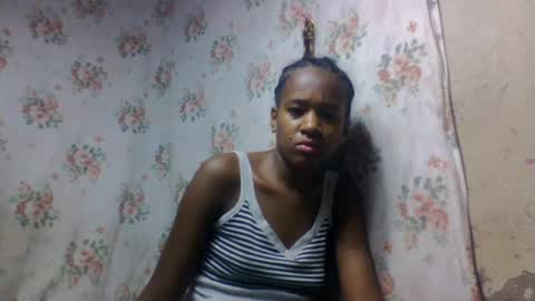Snapshot of estancelee chatting on 07-26-26, 10:38 estancelee online show from 07-26-26, 10:38