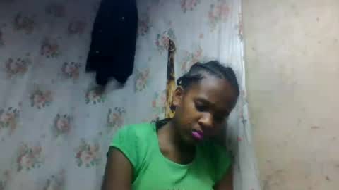 Snapshot of estancelee chatting on 07-28-26, 06:42 estancelee online show from 07-28-26, 06:42