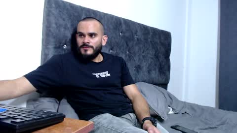 Esteban Fernandez online show from 05-26-26, 03:30