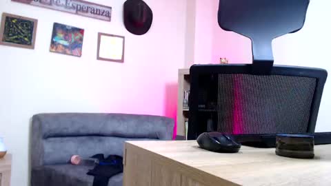 Esteban Fernandez online show from 05-29-26, 06:39