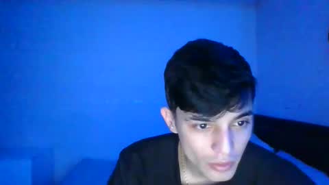 estebankit0 online show from 01-25-25, 08:53