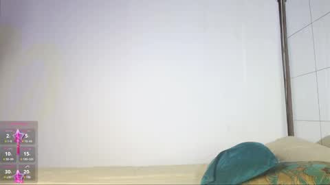 Snapshot of estefa_g chatting on 12-15-24, 05:02 Estefa G online show from 12-15-24, 05:02