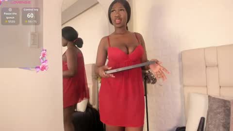 estefany online show from 05-16-26, 05:04
