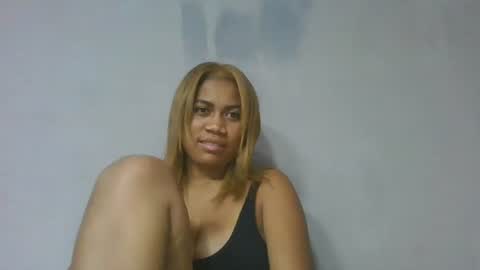 Snapshot of estelah796836 chatting on 05-18-26, 04:13 estelah796836 online show from 05-18-26, 04:13