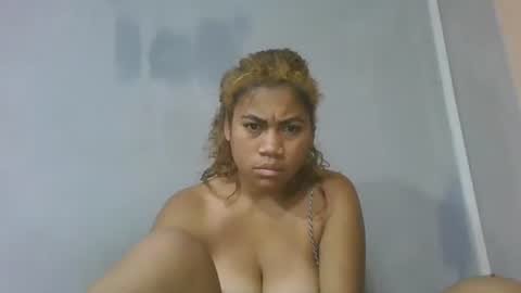 Snapshot of estelah796836 chatting on 06-05-26, 06:31 estelah796836 online show from 06-05-26, 06:31